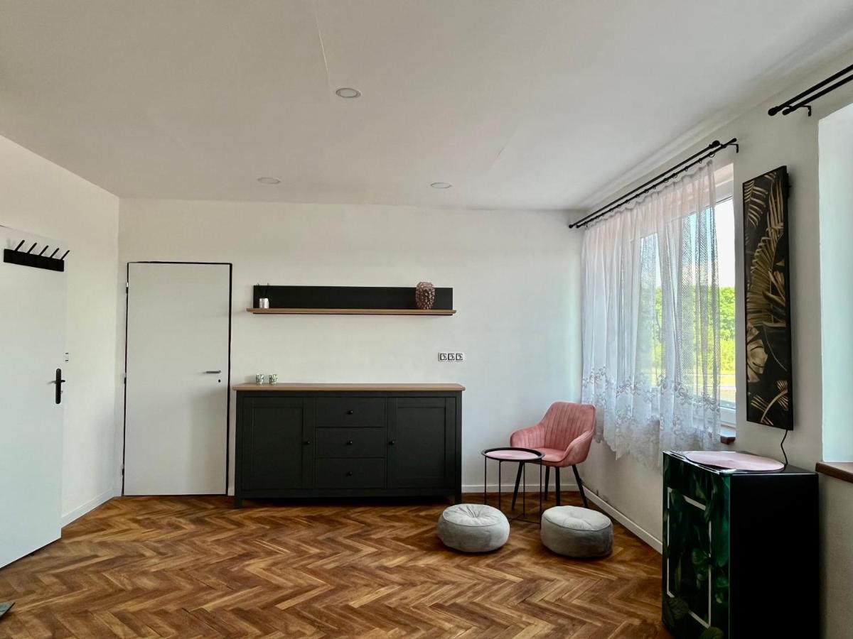 Monstera I Apartment Kolin Exterior photo
