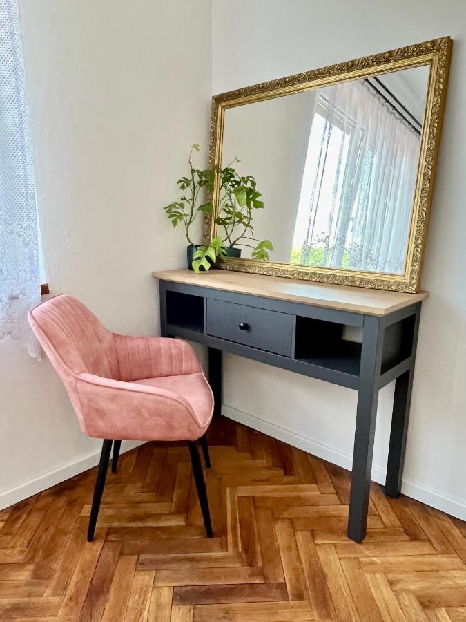 Monstera I Apartment Kolin Exterior photo