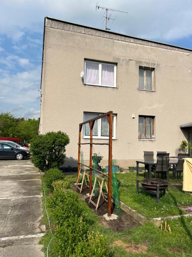 Monstera I Apartment Kolin Exterior photo