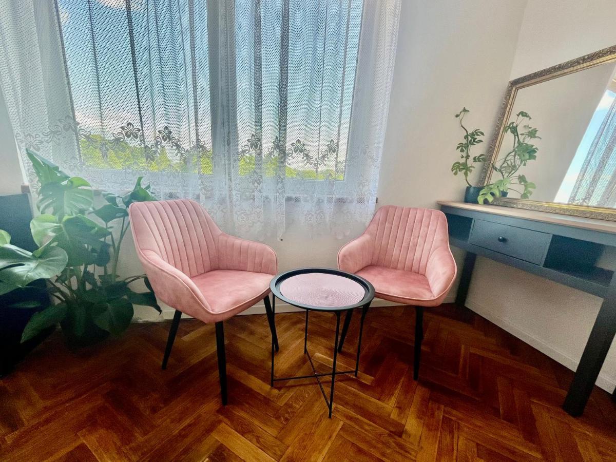 Monstera I Apartment Kolin Exterior photo